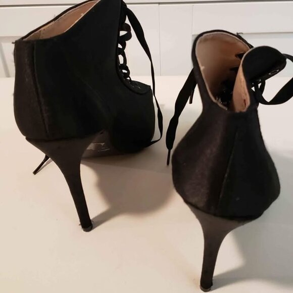 Open Toe Lace Up Short Boot Heels Booties - Used Good Condition - size 8 - Picture 6 of 8